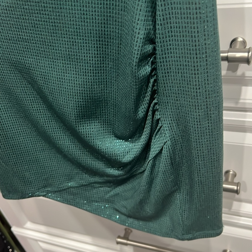 Xtraordinary Junior dress Large Green Long Sleeve Glitter Faux Wrap Mini Dress - Picture 5 of 8